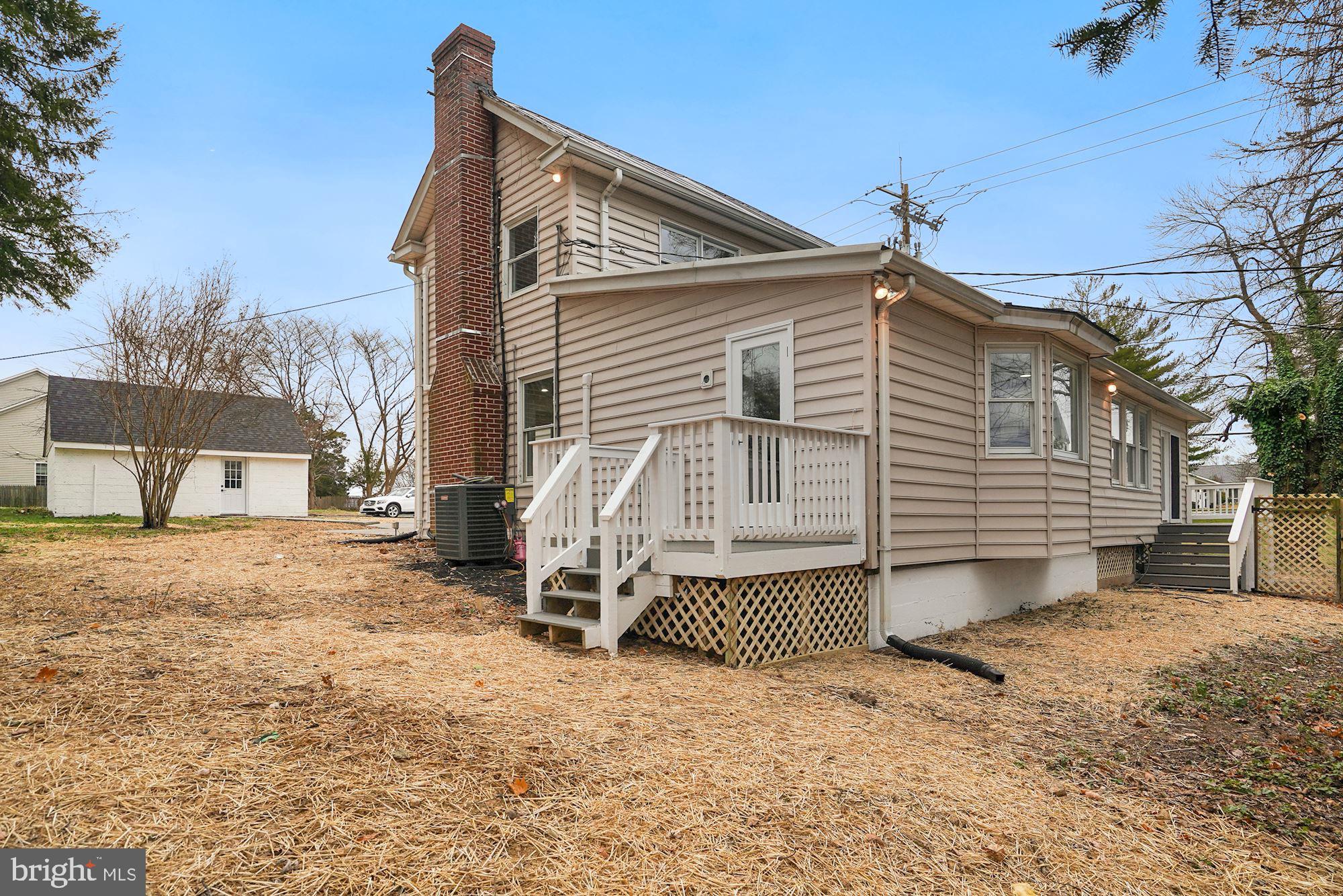 15141 Turkey Foot Road Gaithersburg, MD 20878 - Photo 5 of 40 Gallery Image 5