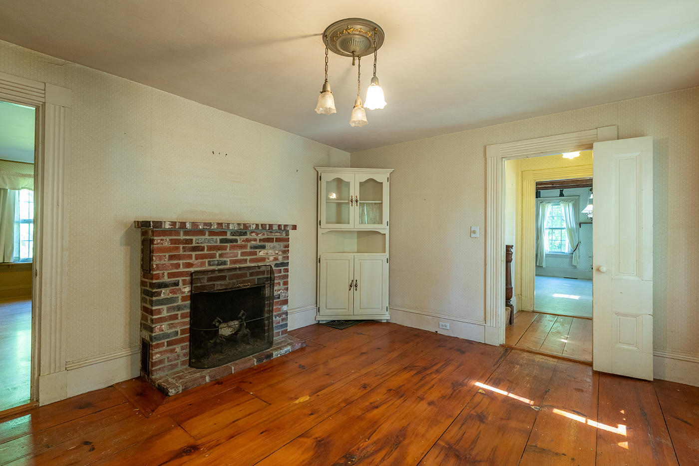 142 Oyster River Road Warren, ME 04864 - Photo 3 of 29 Dining area