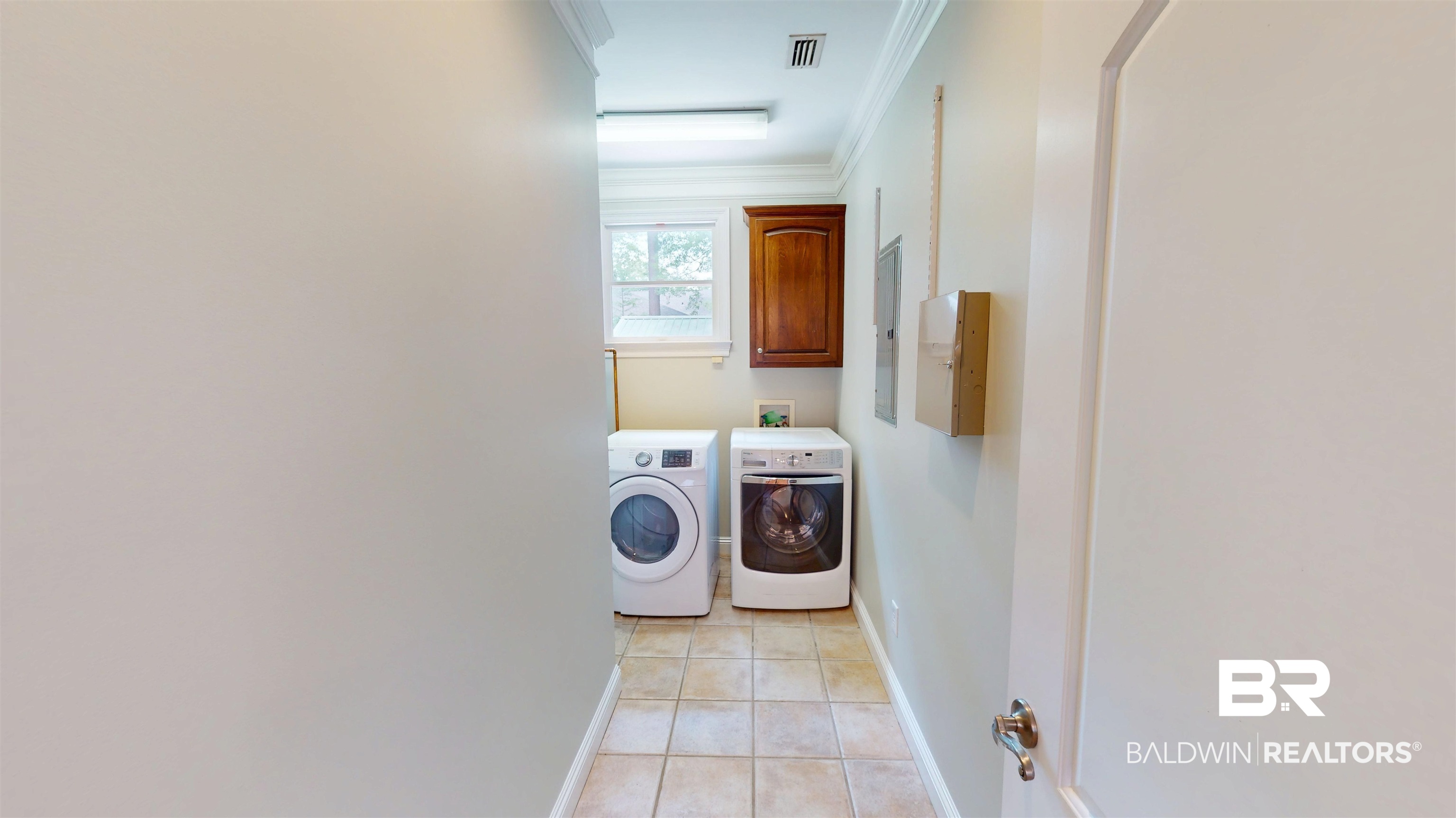 1651 Laurel Street Mobile, AL 36604 - Photo 14 of 28 Laundry