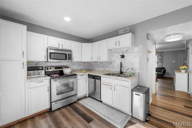 $124,900 | 1871 Mansard Drive, St. Louis, MO 63125