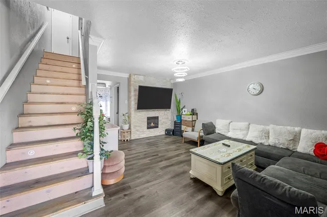 $124,900 | 1871 Mansard Drive, St. Louis, MO 63125