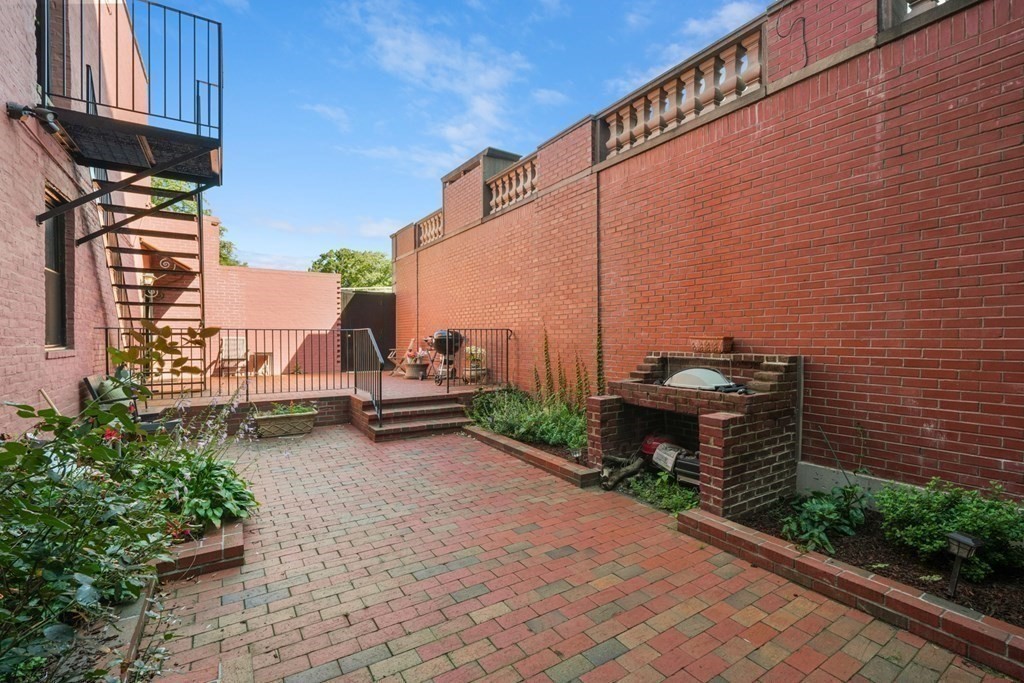 230 Beacon Street, Unit B7 Boston, MA 02116 - Photo 17 of 20