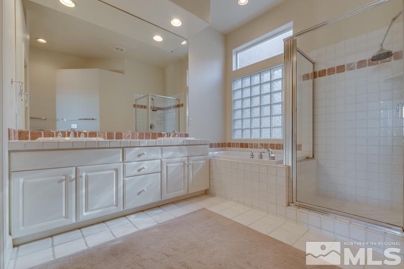 2564 Edgerock Road Reno, NV 89519 - Photo 20 of 40 Photo 20