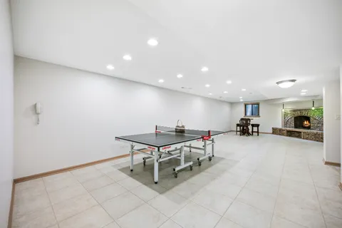 $1,650,000 | 2036 Valley Lo Lane, Glenview, IL 60025