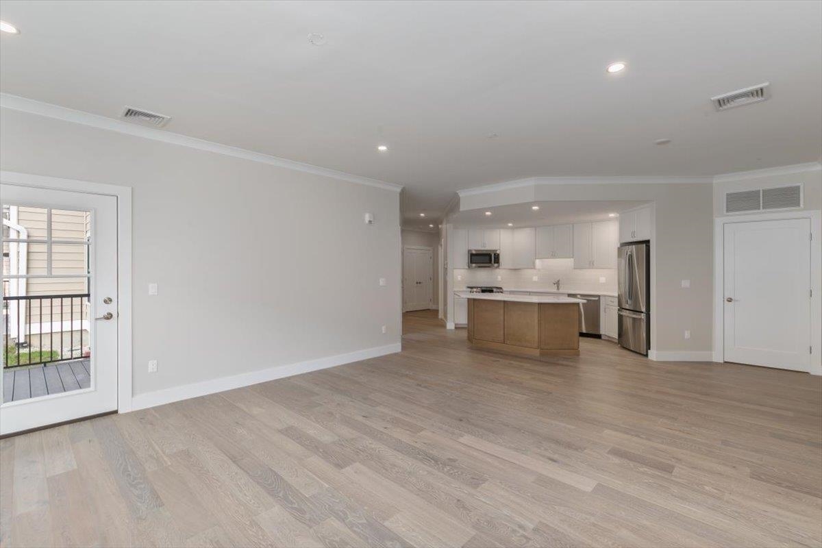 65 Pointe Place, Unit 104 Dover, NH 03820 - Photo 11 of 25