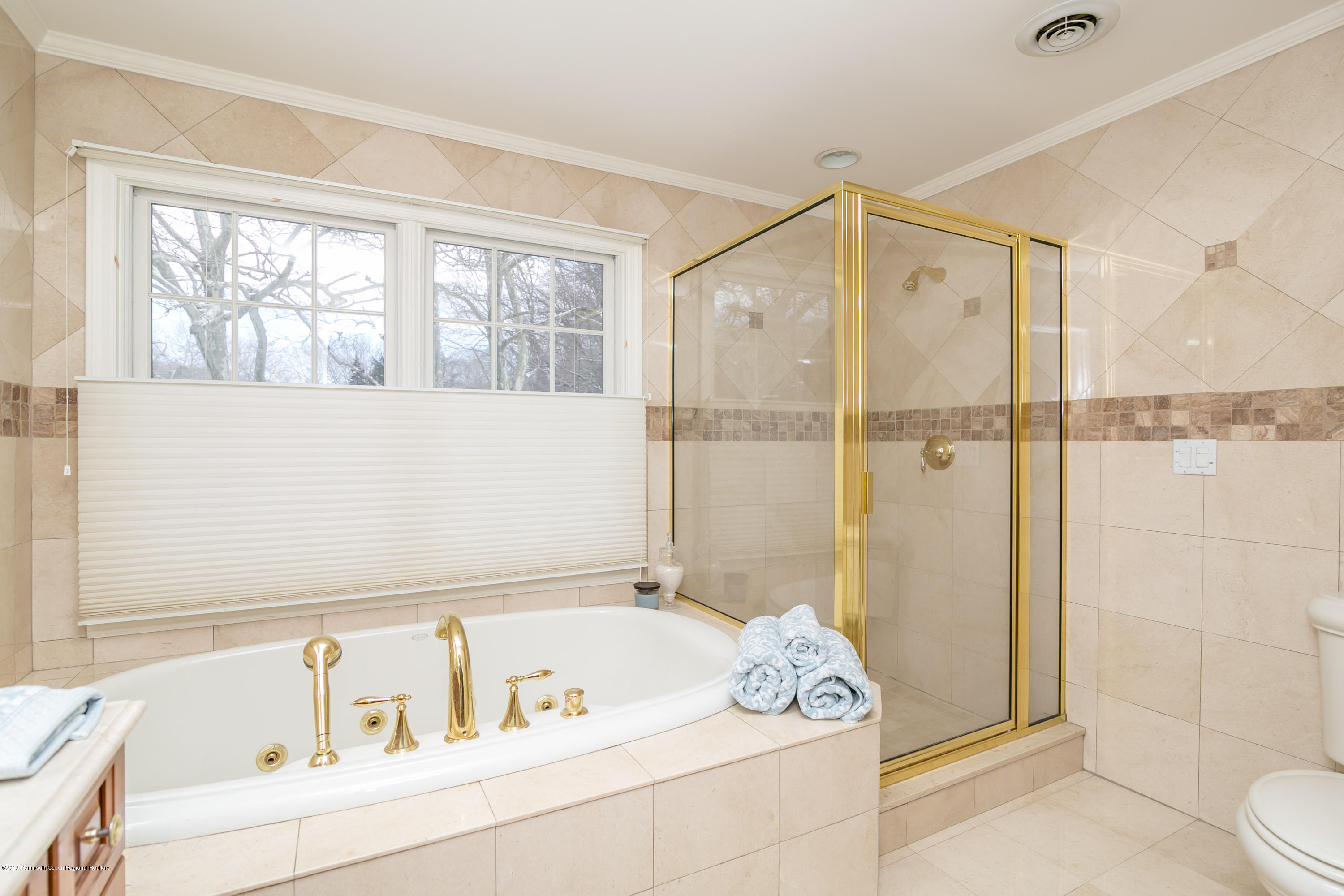 8 Cherry Hill Road Holmdel, NJ 07733 - Photo 21 of 38 Private Mstr Bathroom
