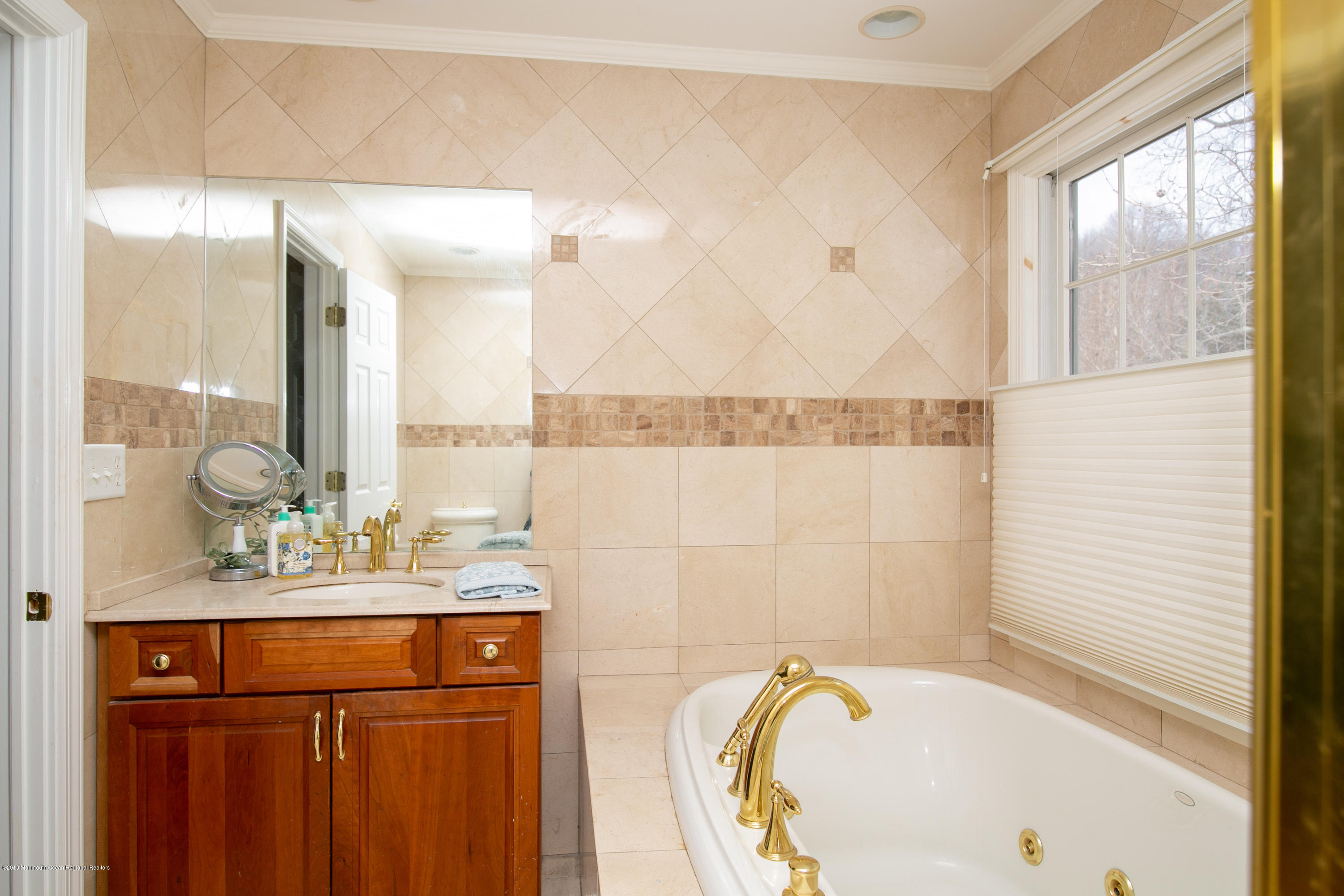8 Cherry Hill Road Holmdel, NJ 07733 - Photo 22 of 38 Large Window