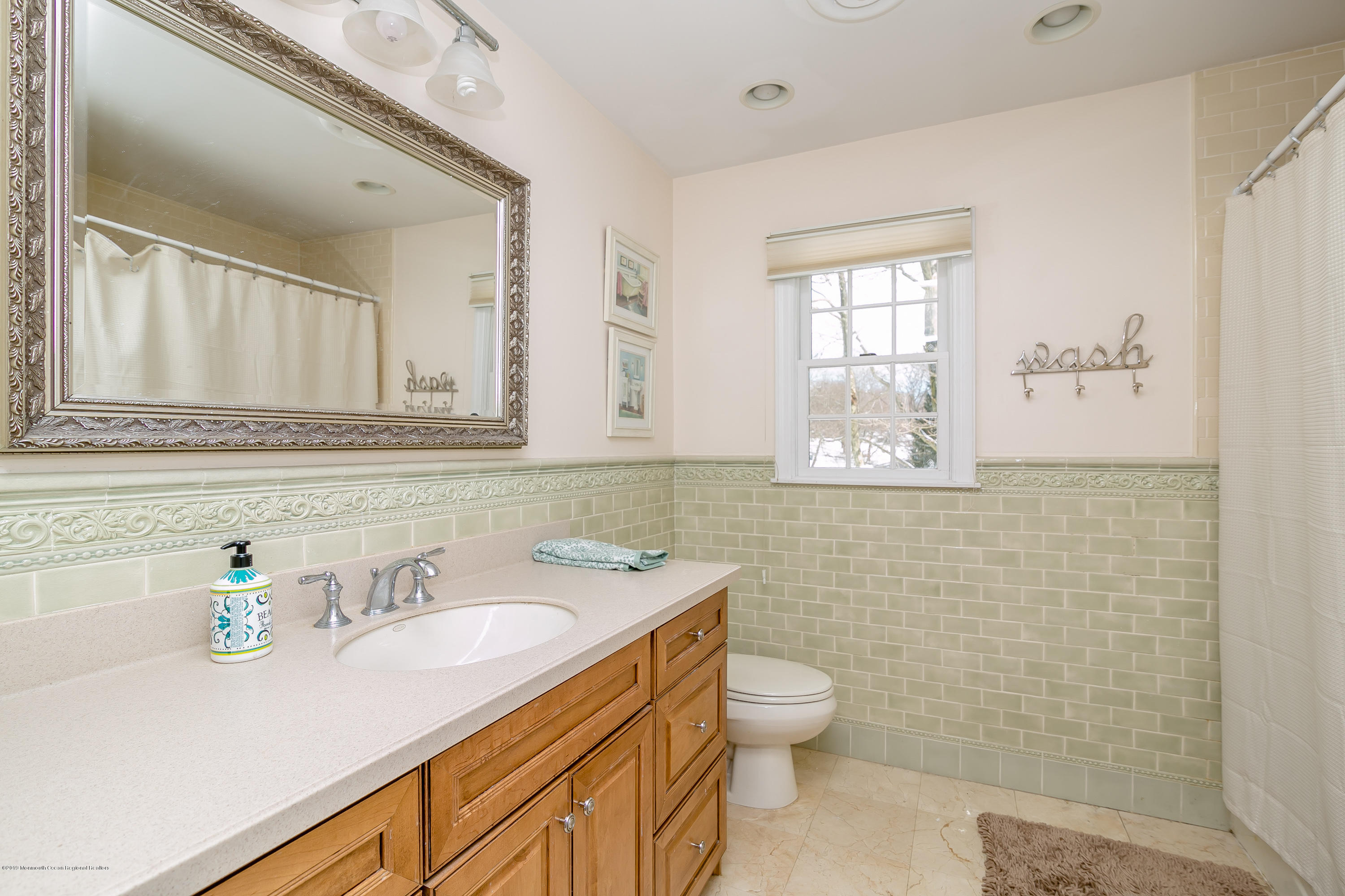 8 Cherry Hill Road Holmdel, NJ 07733 - Photo 26 of 38 2nd fl. Bath