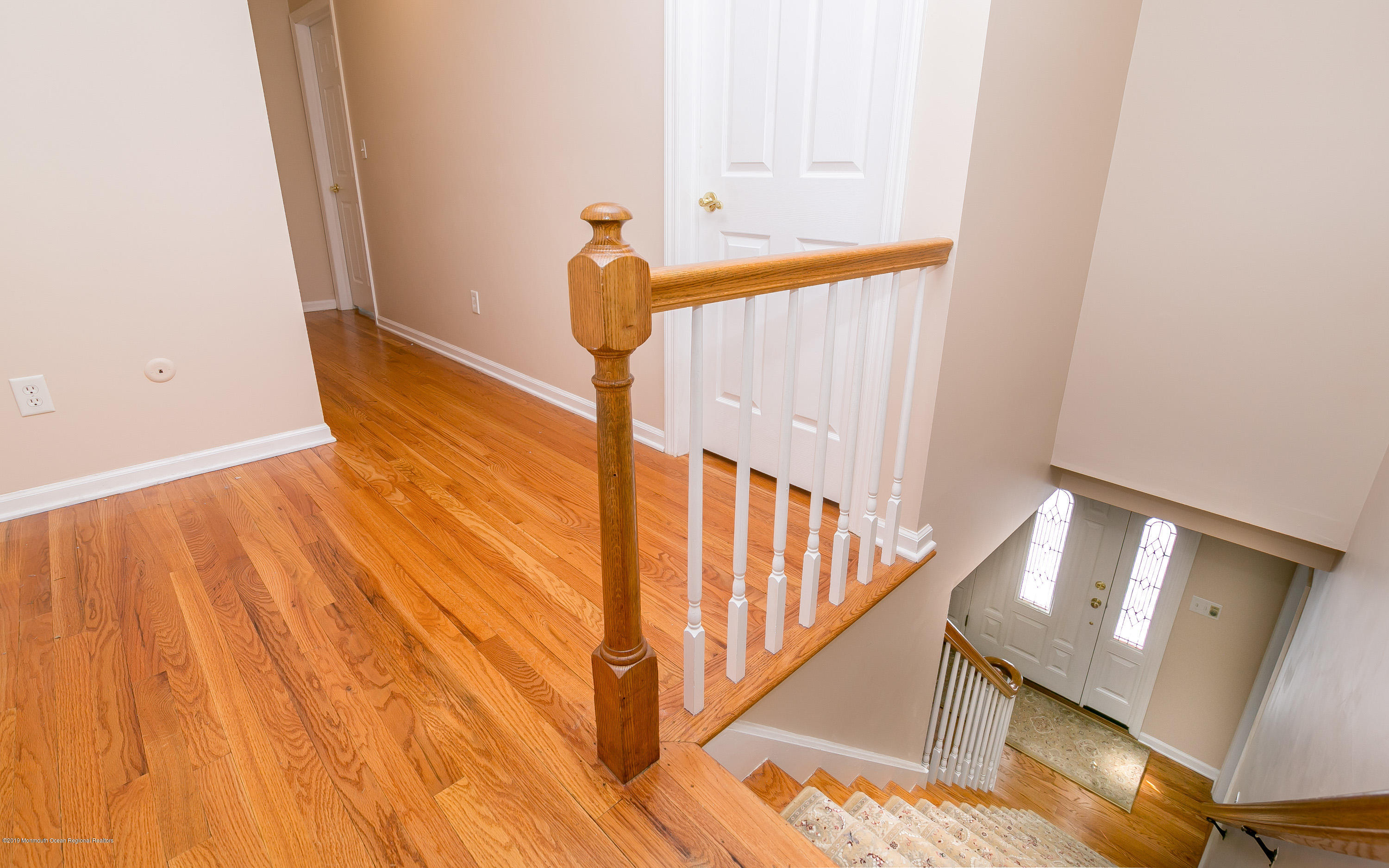 8 Cherry Hill Road Holmdel, NJ 07733 - Photo 27 of 38 Upstairs Foyer