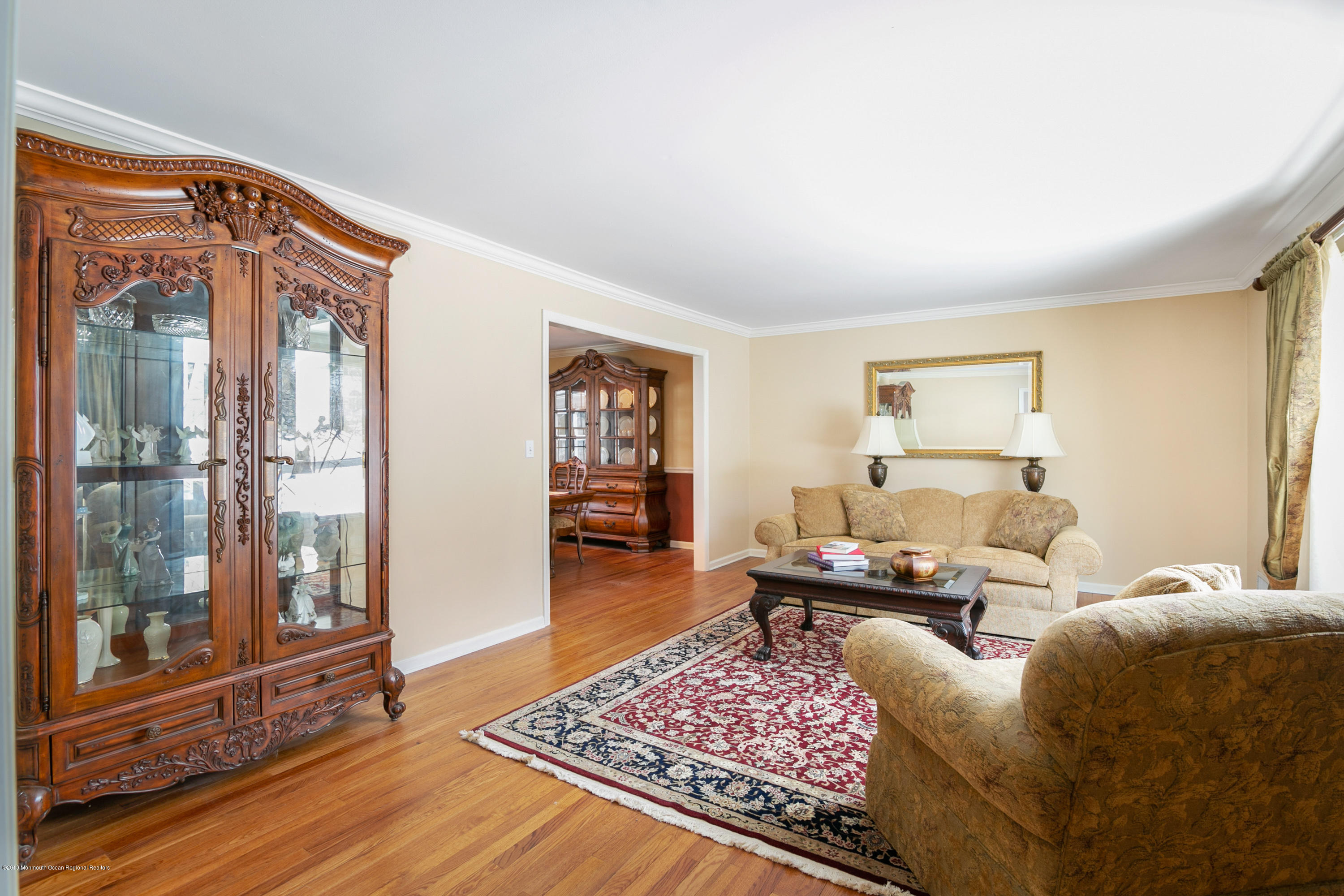 8 Cherry Hill Road Holmdel, NJ 07733 - Photo 5 of 38 High ceilings