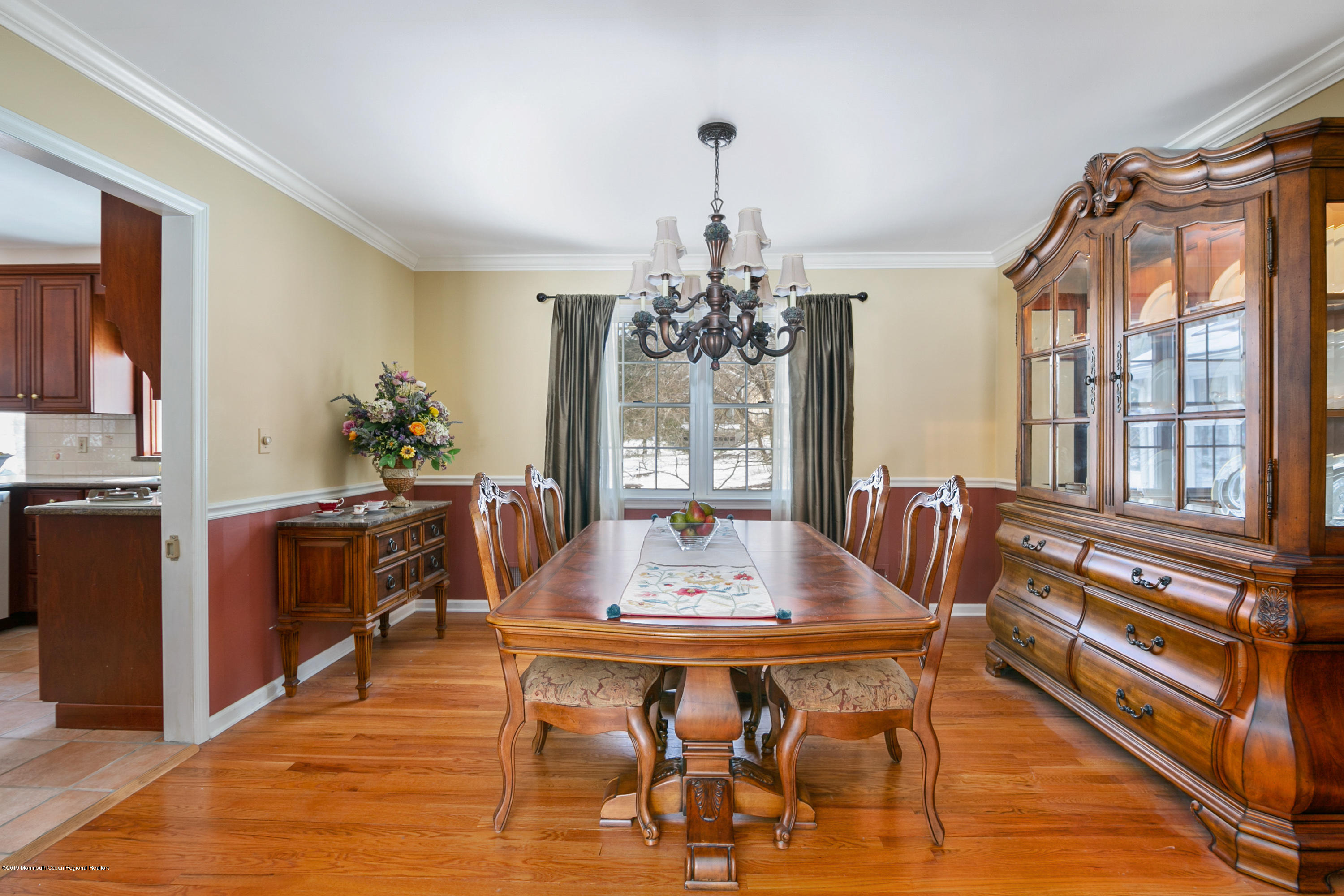 8 Cherry Hill Road Holmdel, NJ 07733 - Photo 6 of 38 Harwood Floors