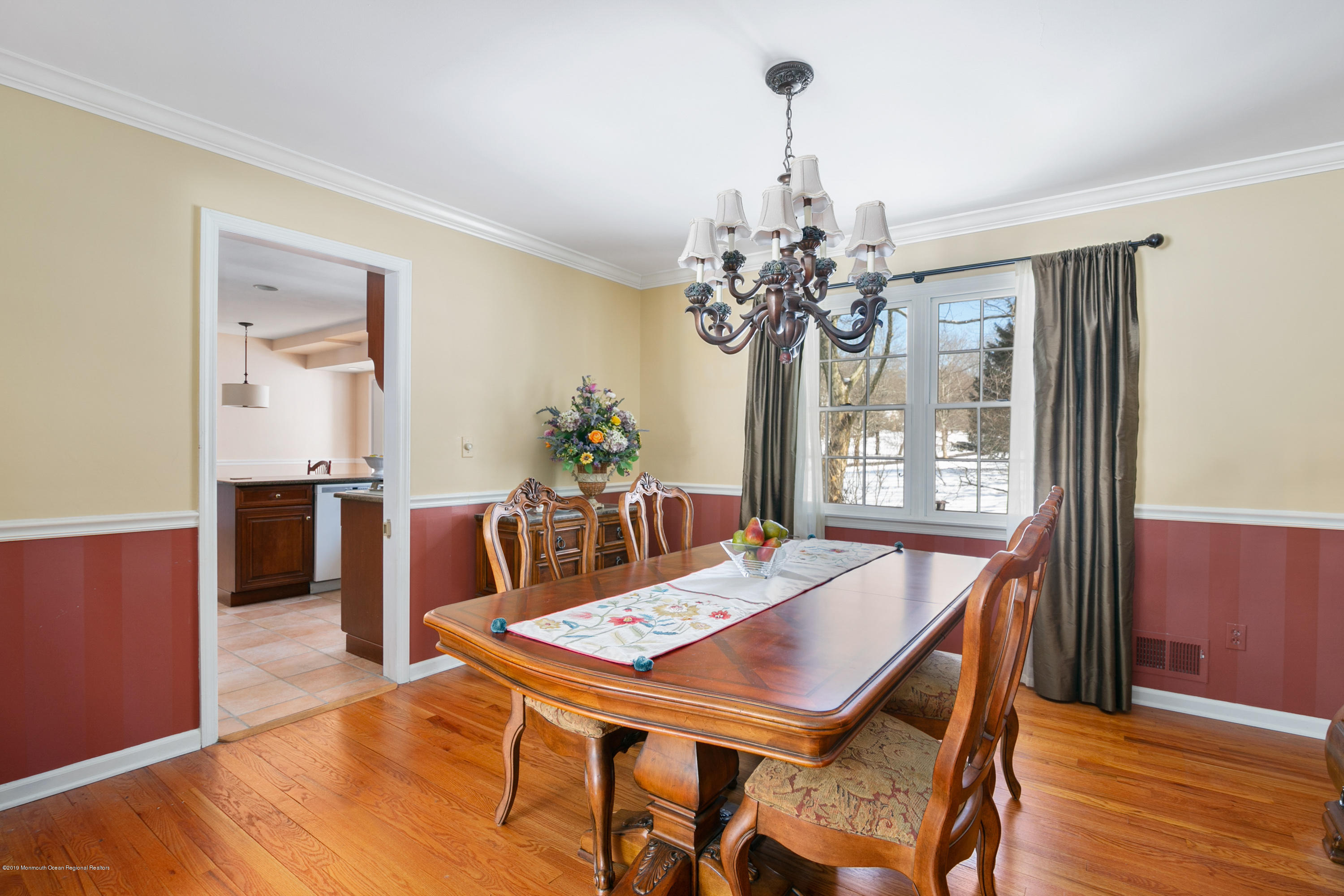 8 Cherry Hill Road Holmdel, NJ 07733 - Photo 7 of 38 Large Dining Room