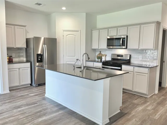 $1,995 | 14919 Clay Harvest Ridge, Magnolia, TX 77354