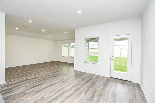 $1,995 | 14919 Clay Harvest Ridge, Magnolia, TX 77354