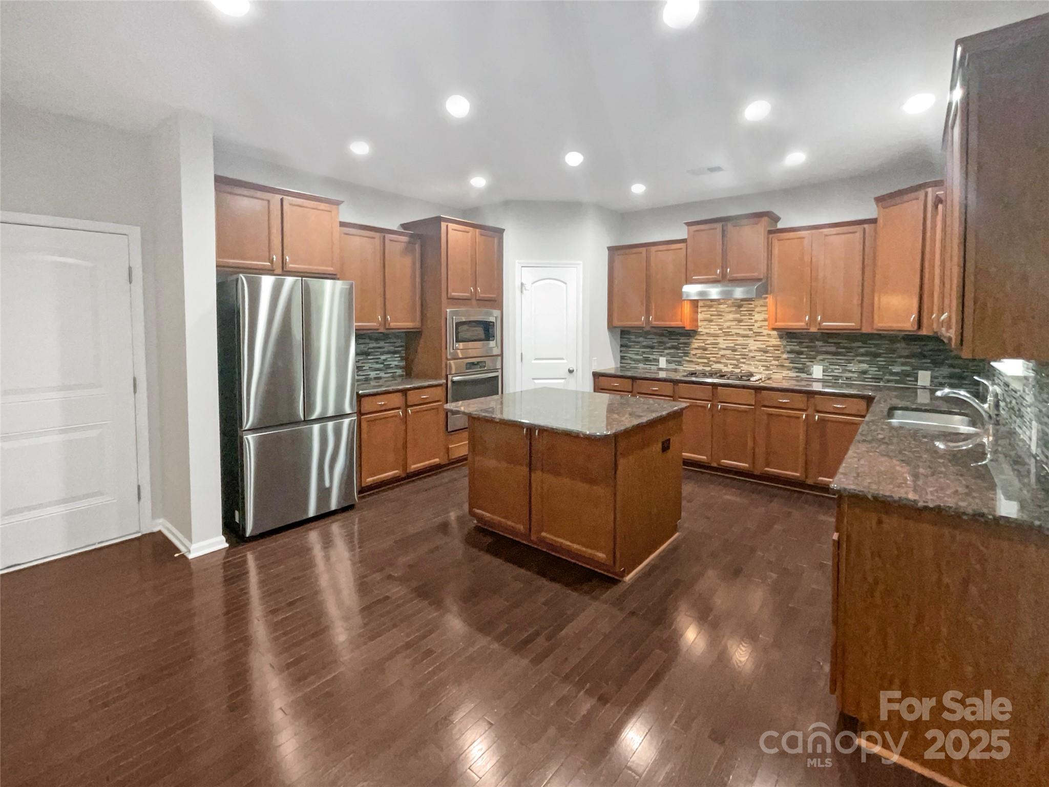 705 Old Cove Road Tega Cay, SC 29708 - Photo 26 of 31