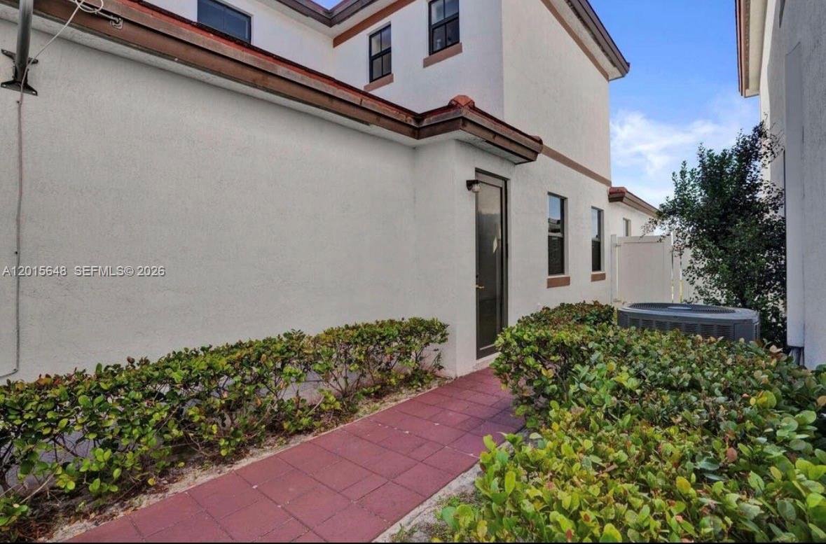 3460 West 103rd Terrace Hialeah, FL 33018 - Photo 40 of 46