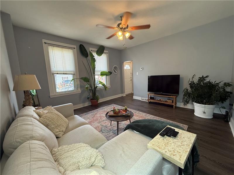 907 Spring Way Pittsburgh, PA 15215 - Photo 15 of 45 Gallery Image 15
