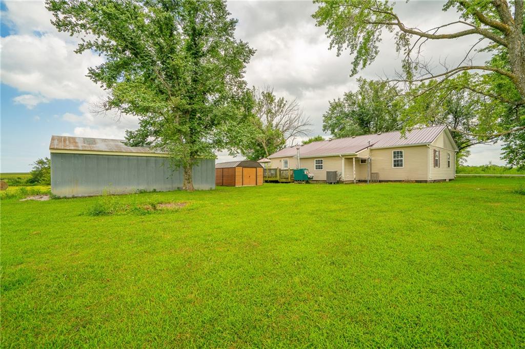 9012 Northwest State Rte 52 Amoret, MO 64722 - Photo 27 of 38