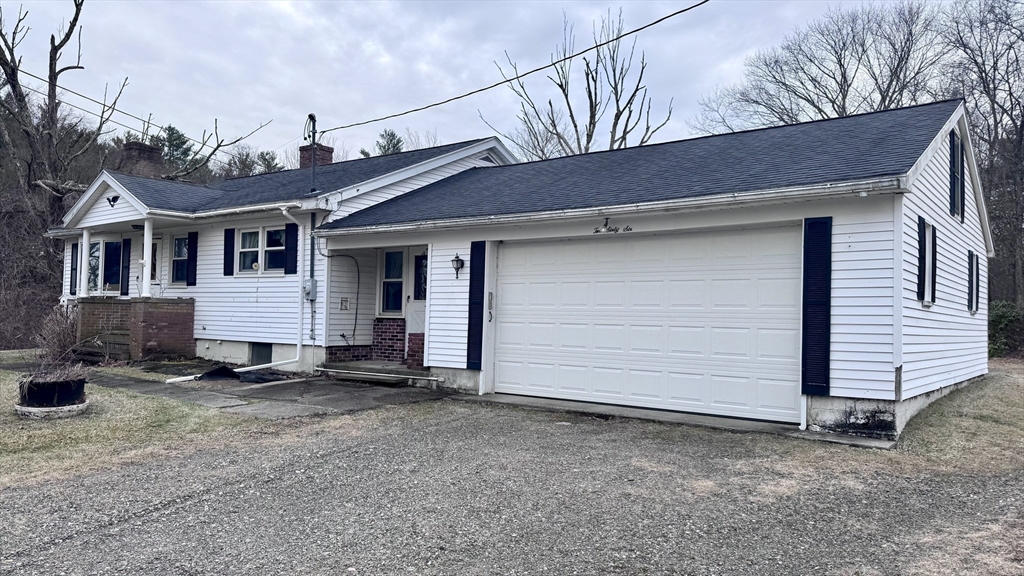 266 Putnam Hill Road Sutton, MA 01590 - Photo 2 of 11