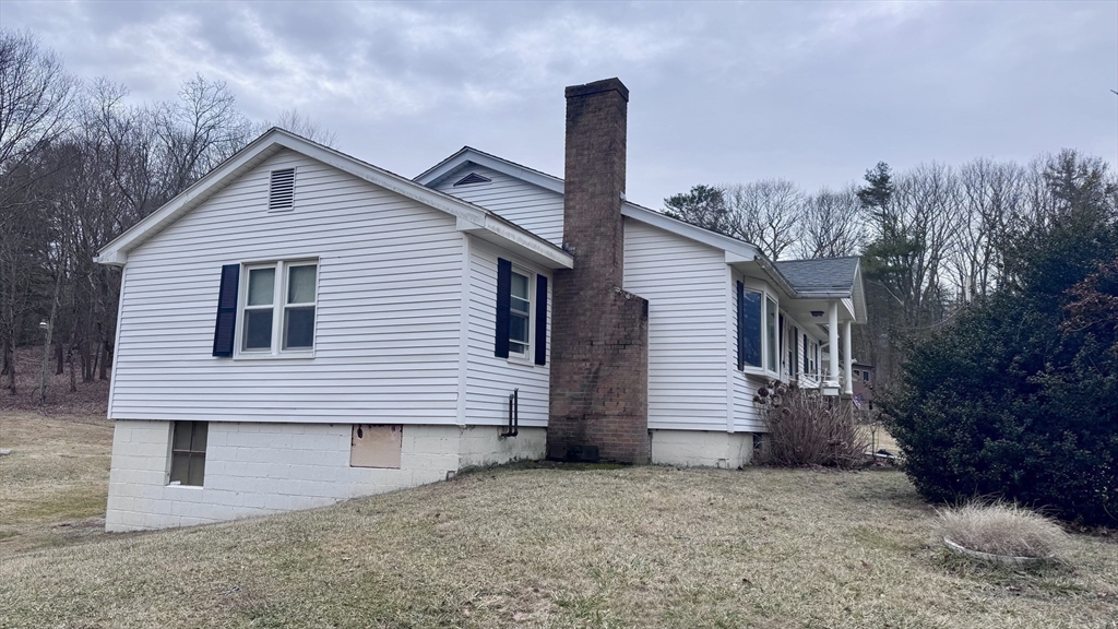 266 Putnam Hill Road Sutton, MA 01590 - Photo 9 of 11