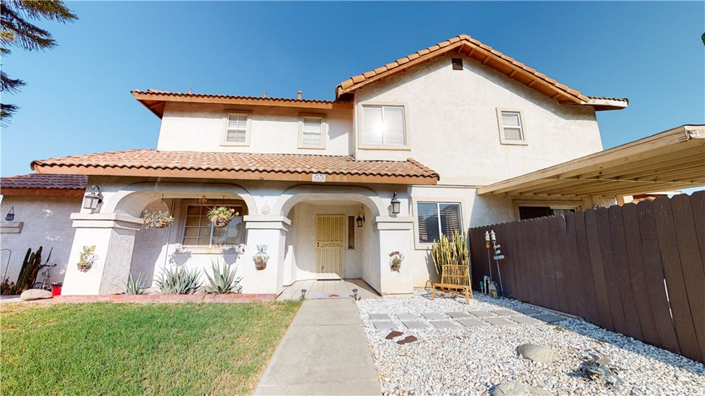 365 East Vodden Street Rialto, CA 92376 - Photo 2 of 37