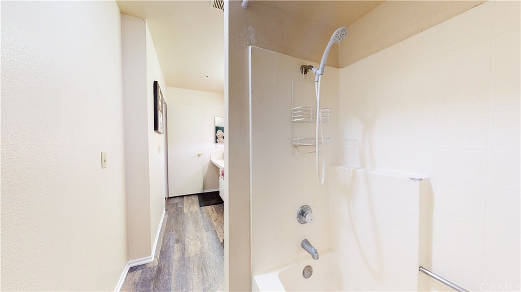 365 East Vodden Street Rialto, CA 92376 - Photo 16 of 37 Upstairs Bathroom