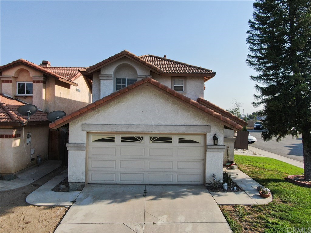 365 East Vodden Street Rialto, CA 92376 - Photo 3 of 37