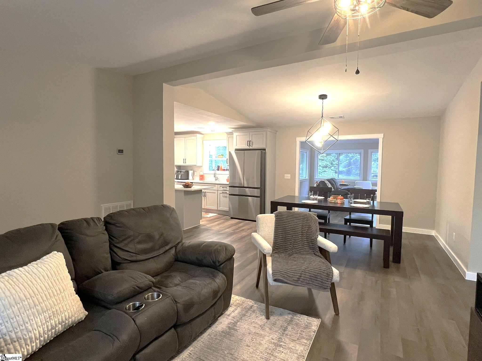 114 Mt Vernon Circle Greer, SC 29651 - Photo 8 of 39