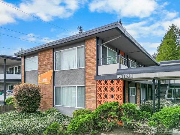 $3,100,000 | 11521 26th Avenue Northeast, Seattle, WA 98125