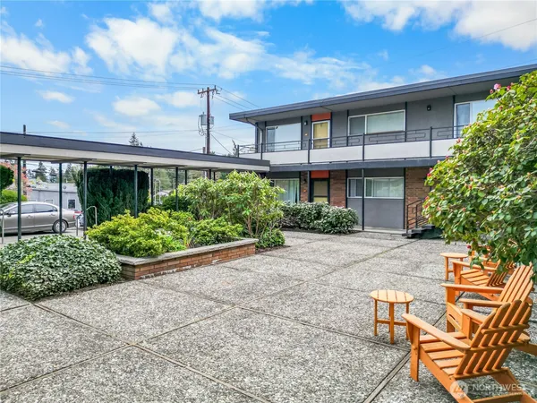 $3,100,000 | 11521 26th Avenue Northeast, Seattle, WA 98125