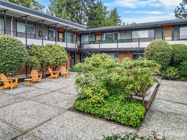 $3,100,000 | 11521 26th Avenue Northeast, Seattle, WA 98125