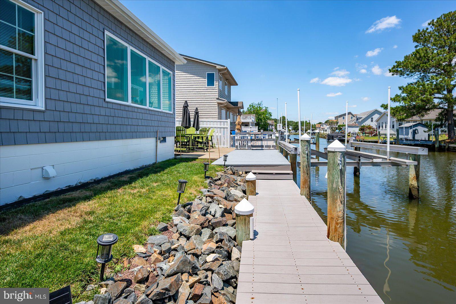 10362 Keyser Point Road Ocean City, MD 21842 - Photo 8 of 51 Charming waterfront retreat awaits you.