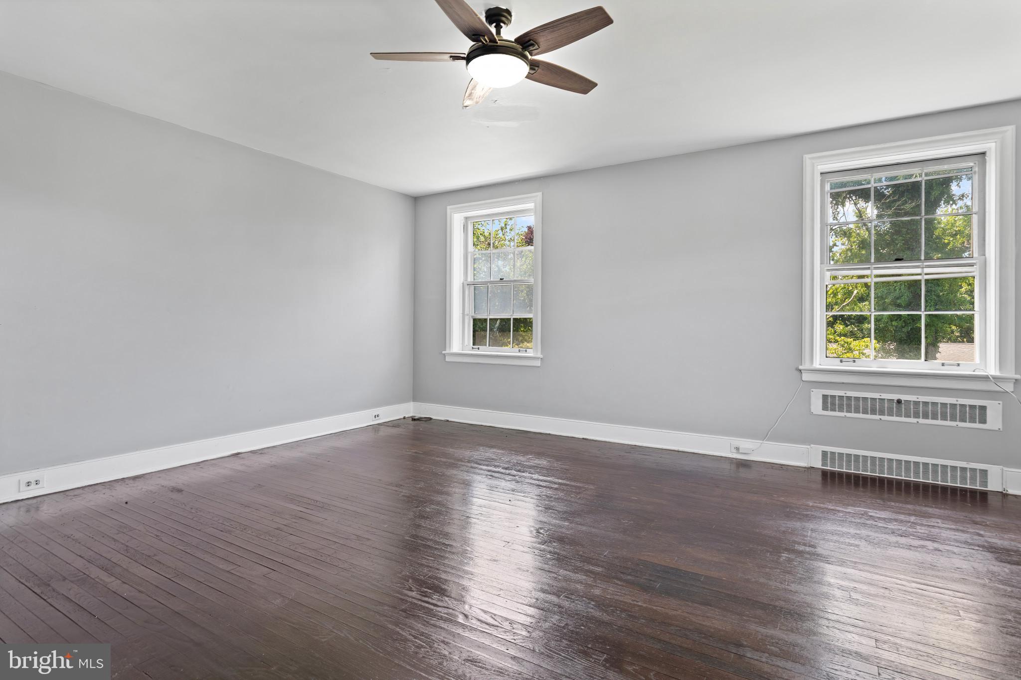 2316 Midland Road Harrisburg, PA 17104 - Photo 11 of 50