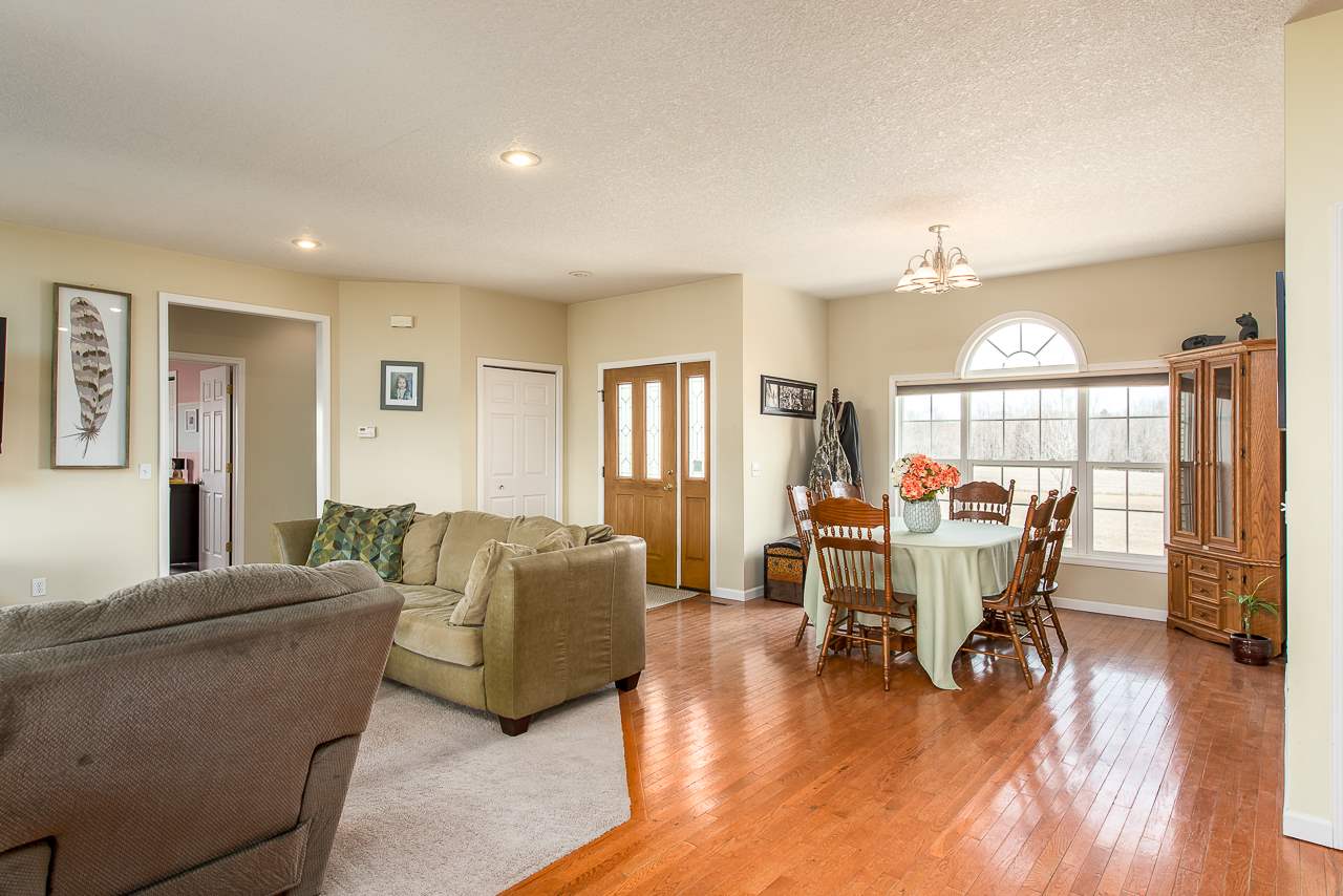 4420 South Loomis Road Shepherd, MI 48883 - Photo 9 of 21 1856589-8.JPG