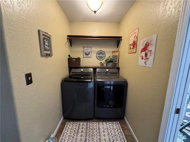 $235,000 | 1320 East Buckeye Street, Columbus, KS 66725