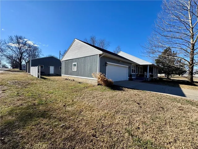 $235,000 | 1320 East Buckeye Street, Columbus, KS 66725