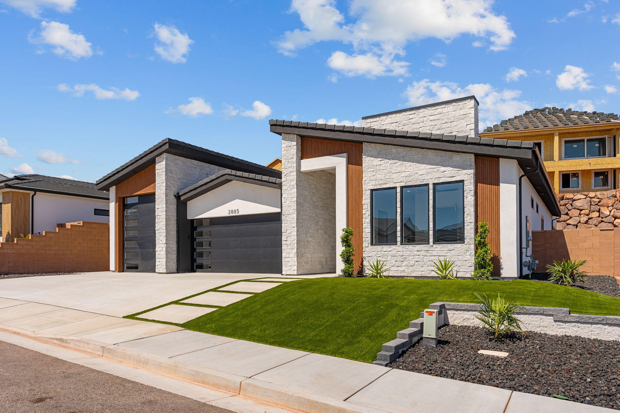 2885 East View Pointe Drive Washington, UT 84780 - Photo 3 of 99 Front Exterior of House 2