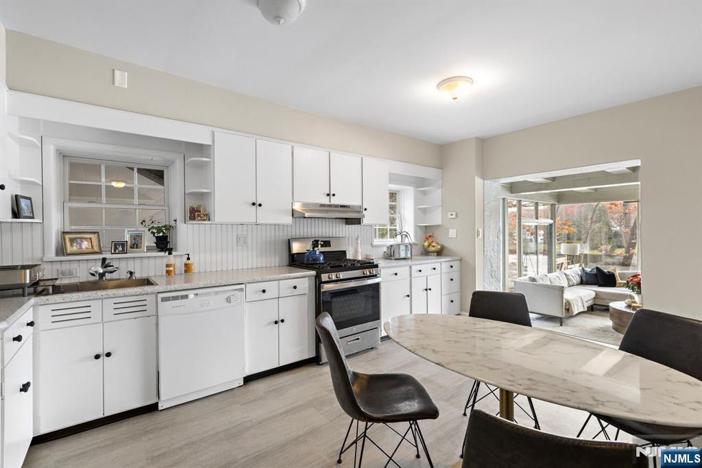 940 Loch Road Franklin Lakes, NJ 07417 - Photo 11 of 19