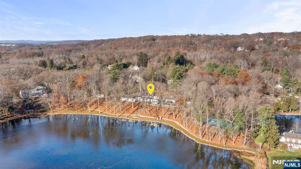 940 Loch Road Franklin Lakes, NJ 07417 - Photo 15 of 19