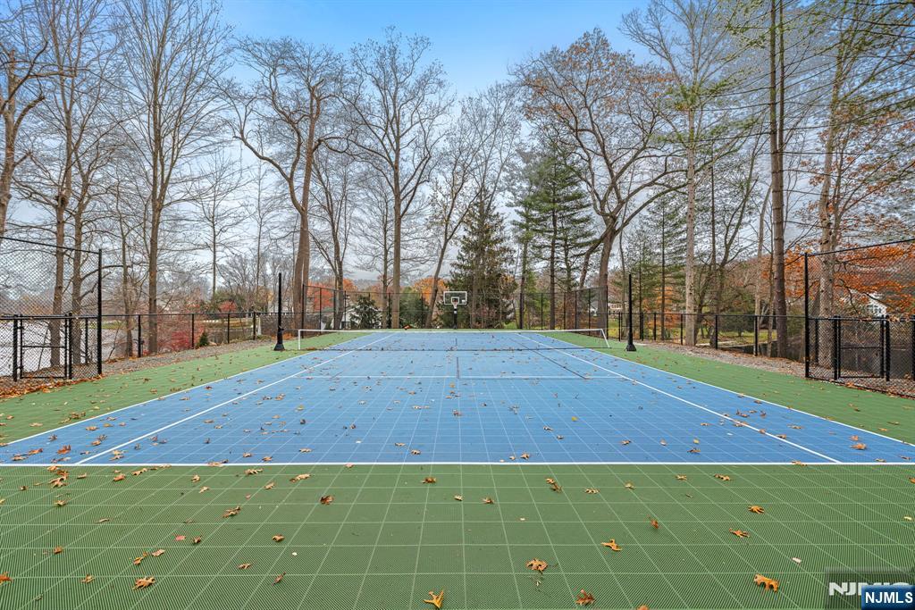 940 Loch Road Franklin Lakes, NJ 07417 - Photo 16 of 19