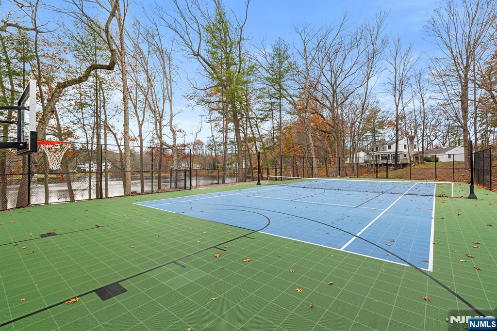 940 Loch Road Franklin Lakes, NJ 07417 - Photo 17 of 19