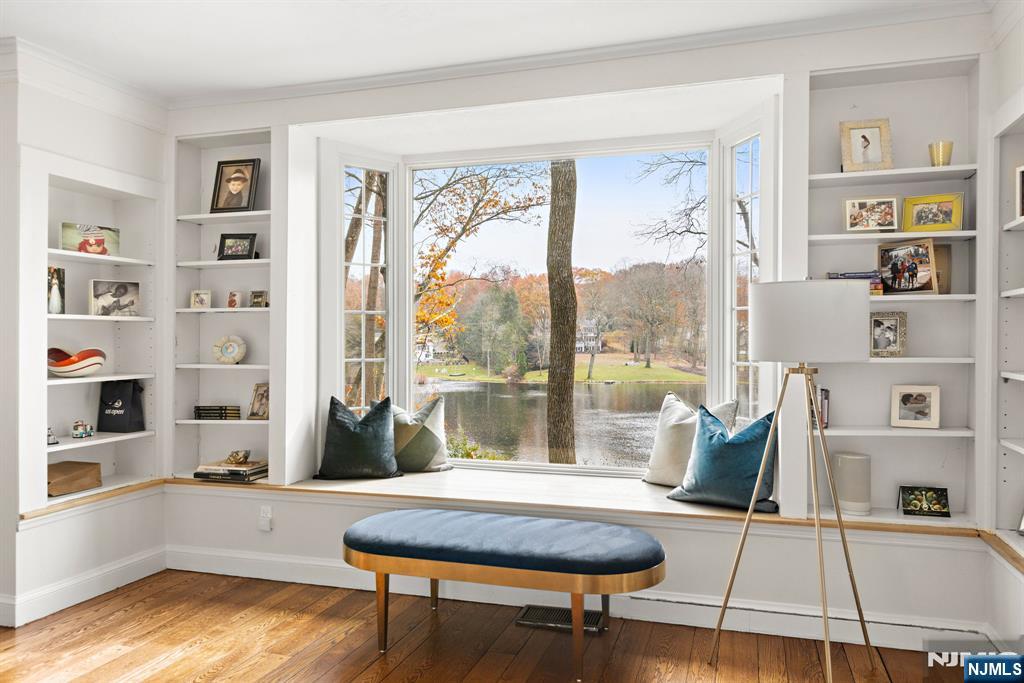 940 Loch Road Franklin Lakes, NJ 07417 - Photo 6 of 19