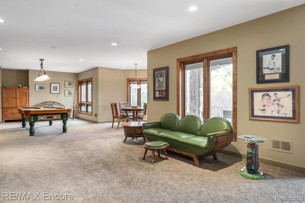 6993 Oakhurst Ridge Road Clarkston, MI 48348 - Photo 51 of 58 Gallery Image 51