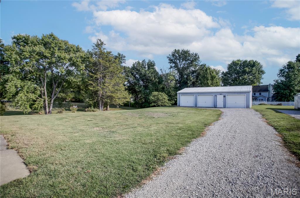 123 Tolle Lane Godfrey, IL 62035 - Photo 49 of 73