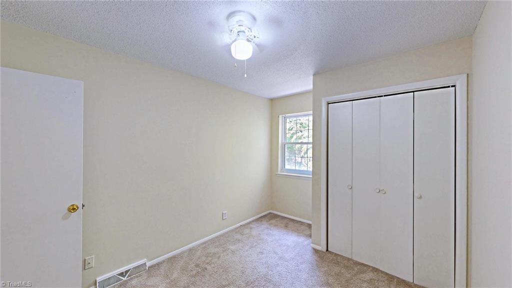 2214 Shadow Valley Road, Unit E High Point, NC 27265 - Photo 30 of 41