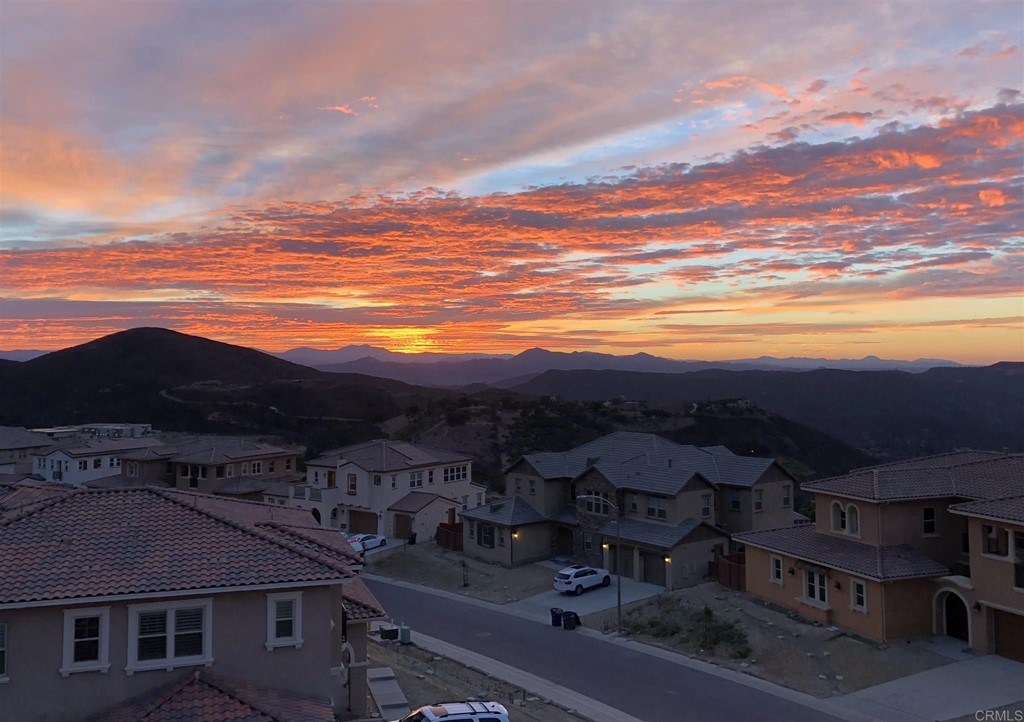 533 Ledge Street San Marcos, CA 92078 - Photo 15 of 73