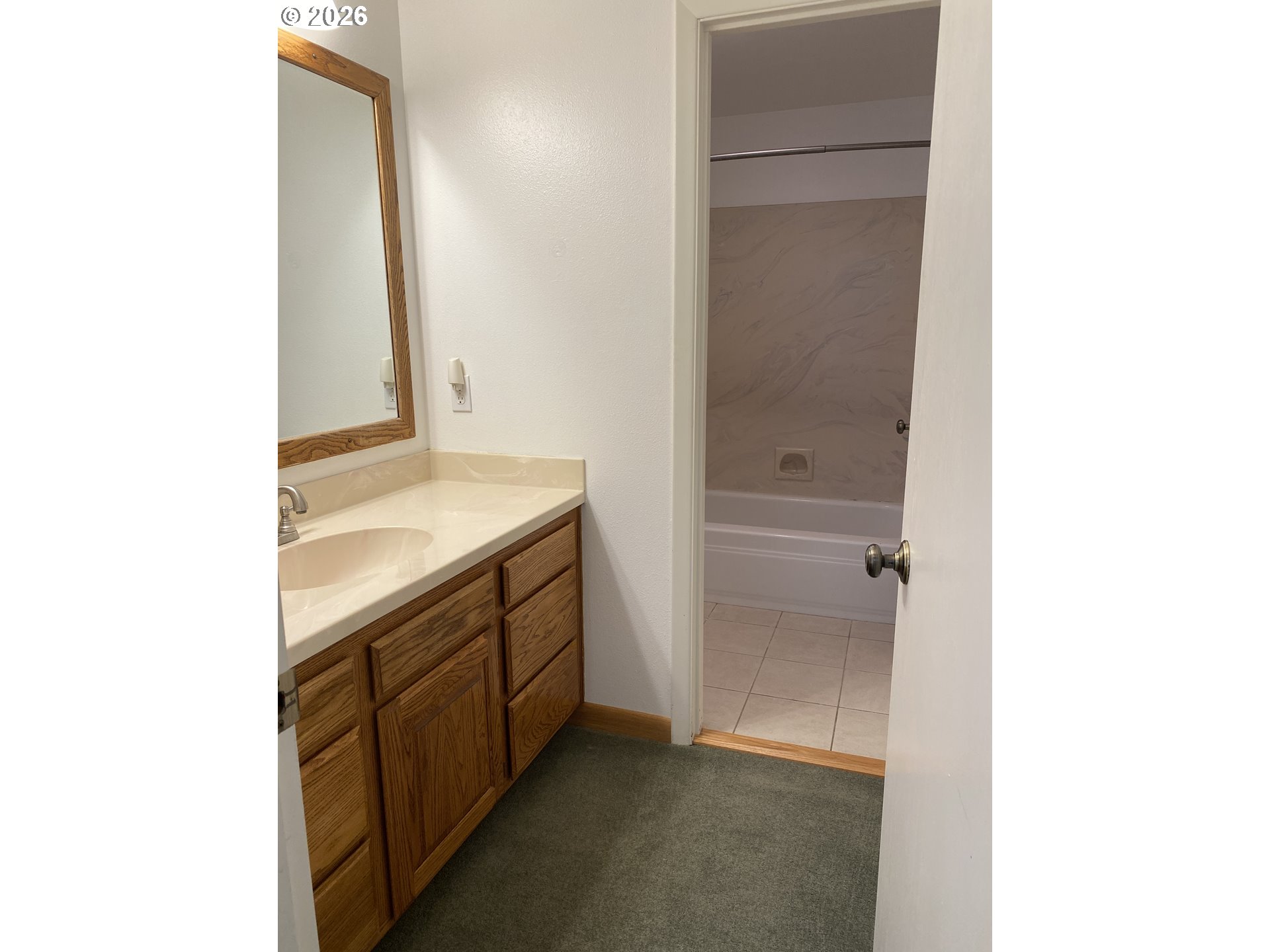 2850 Riviera Court Springfield, OR 97477 - Photo 35 of 36 Bathroom