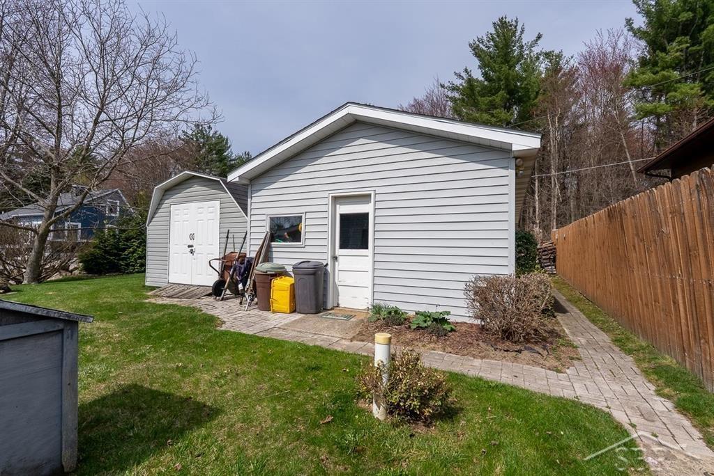 4438 North Verity Road Sanford, MI 48657 - Photo 35 of 46 50173199-4eaad77d-6a37-415a-9ef1-51e4264d1bd7.JPG