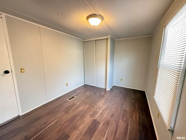 $31,000 | 57 Timber Hollow Drive, Carbondale, IL 62901