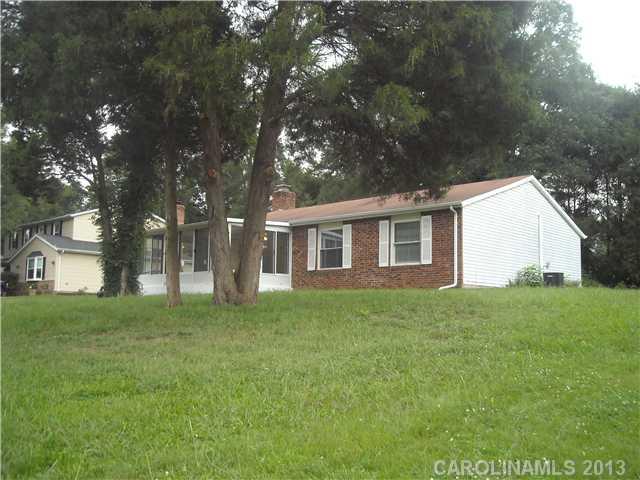 2333 Rice Planters Road Charlotte, NC 28273 - Photo 3 of 12 Gallery Image 3